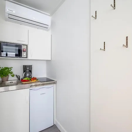 Апартаменты Waterfront Загард