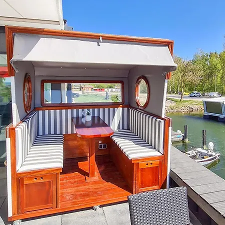 Waterfront Загард